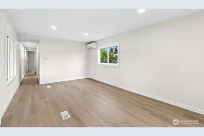 12200 Stone Avenue N #38, Seattle, WA 98133 - Photo 7