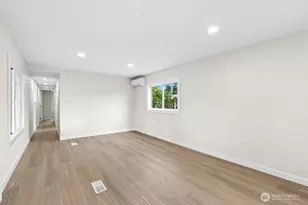 12200 Stone Ave N, Seattle, WA 98133 - Photo 7