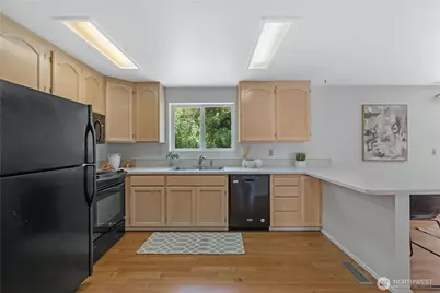 12307 SE 74th Street, Newcastle, WA 98056 - Photo 5