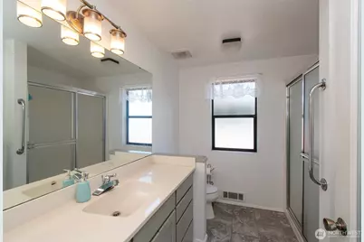 1801 Harborcrest Place, Port Angeles, WA 98362 - Photo 27