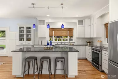 1854 Commodore Lane NW, Bainbridge Island, WA 98110 - Photo 15