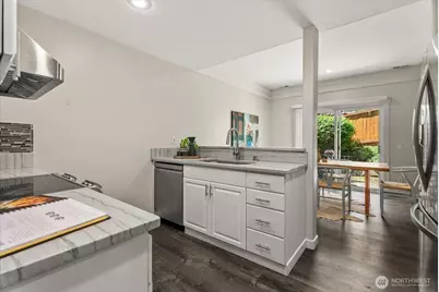 13274 NE 182nd Street, Woodinville, WA 98072 - Photo 11