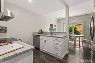 13274 NE 182nd St, Woodinville, WA 98072 - Photo 11