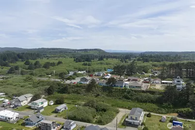 1 Pacific Avenue, Moclips, WA 98562 - Photo 17
