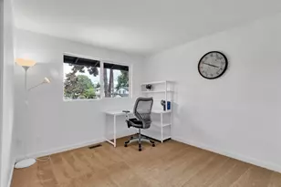 12818 NE 135th St, Kirkland, WA 98034 - Photo 21