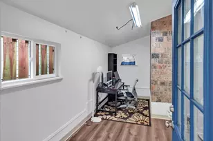 12818 NE 135th St, Kirkland, WA 98034 - Photo 27