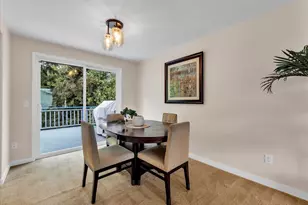 12818 NE 135th St, Kirkland, WA 98034 - Photo 9