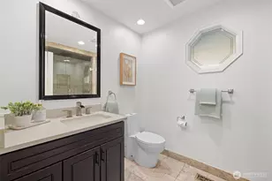 8533 SE 76th Pl, Mercer Island, WA 98040 - Photo 9