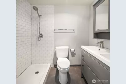 1818 18th Avenue #204, Seattle, WA 98122 - Photo 15