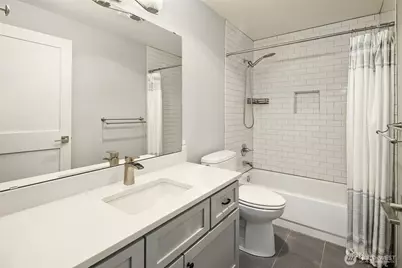 1818 18th Avenue #204, Seattle, WA 98122 - Photo 13