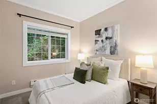 18505 SE Newport Way, Issaquah, WA 98027 - Photo 21