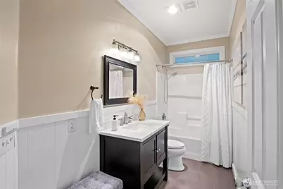 18505 SE Newport Way #D118, Issaquah, WA 98027 - Photo 23