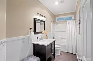 18505 SE Newport Way, Issaquah, WA 98027 - Photo 23