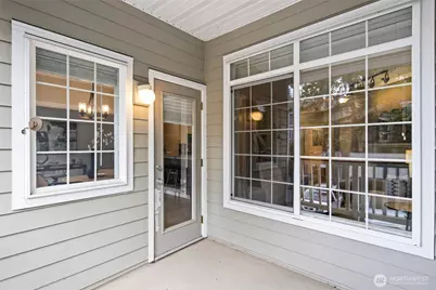 18505 SE Newport Way #D118, Issaquah, WA 98027 - Photo 25