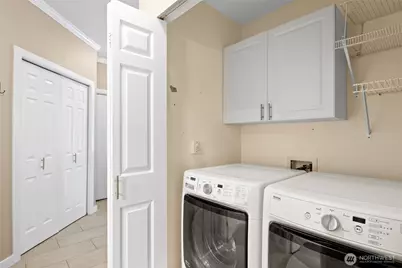 18505 SE Newport Way #D118, Issaquah, WA 98027 - Photo 27