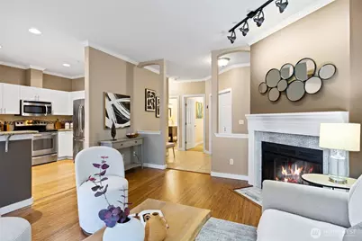 18505 SE Newport Way #D118, Issaquah, WA 98027 - Photo 5