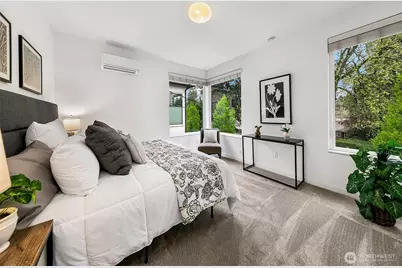 13721 Meridian Avenue N, Seattle, WA 98133 - Photo 21