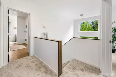 13721 Meridian Avenue N, Seattle, WA 98133 - Photo 15