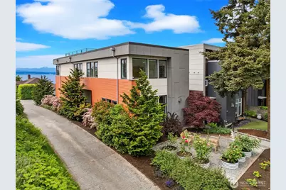 7349 California Avenue SW, Seattle, WA 98136 - Photo 35