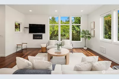 7349 California Avenue SW, Seattle, WA 98136 - Photo 5