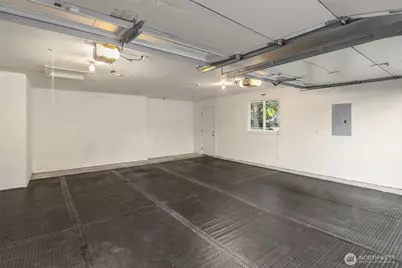 14102 SE 42nd Street, Bellevue, WA 98006 - Photo 33