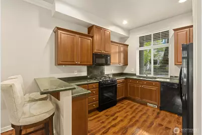 1618 Huckelberry Circle, Issaquah, WA 98029 - Photo 11
