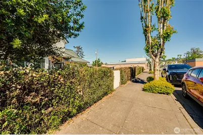 512 Davidson Avenue, Woodland, WA 98674 - Photo 13