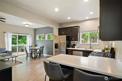 7270 E Grandview Street, Port Orchard, WA 98366 - Photo 5