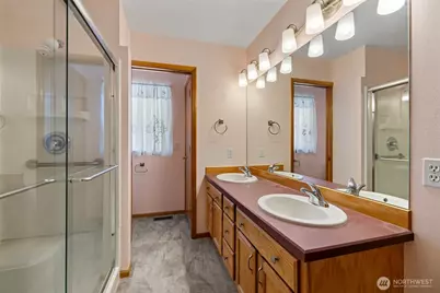 1083 Fidalgo Drive, Burlington, WA 98233 - Photo 19