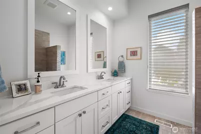 3303 37th Avenue W, Seattle, WA 98199 - Photo 25