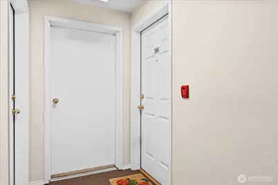 7814 Greenwood Avenue N #205, Seattle, WA 98103 - Photo 17