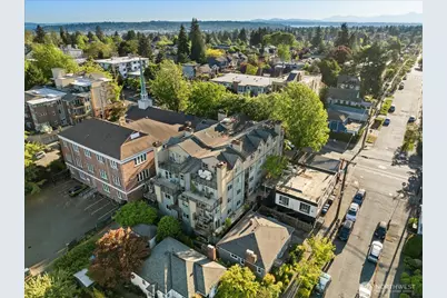 7814 Greenwood Avenue N #205, Seattle, WA 98103 - Photo 1
