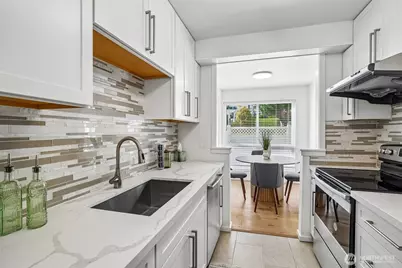 12700 NE 8th Street #E-104, Bellevue, WA 98005 - Photo 7