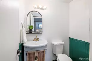 6667 E Grandview Ave, Tacoma, WA 98404 - Photo 13