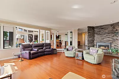 1919 SW Cove Point Road, Burien, WA 98146 - Photo 9