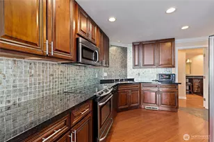 1919 SW Cove Point Rd, Burien, WA 98146 - Photo 15