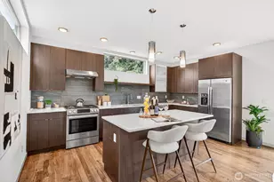 8840 Interlake Ave N, Seattle, WA 98103 - Photo 15