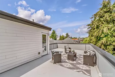 8840 Interlake Avenue N, Seattle, WA 98103 - Photo 35