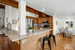 31025 E Lake Morton Dr SE, Kent, WA 98042 - Photo 9
