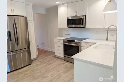 8006 25th Avenue NW, Seattle, WA 98117 - Photo 15