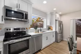 4230 S Graham St, Seattle, WA 98118 - Photo 9