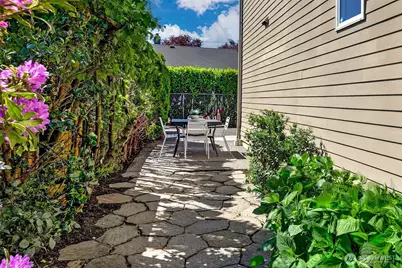 107 29th Avenue E, Seattle, WA 98112 - Photo 13
