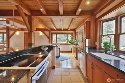 2970 Smugglers Cove Road, Greenbank, WA 98253 - Photo 11