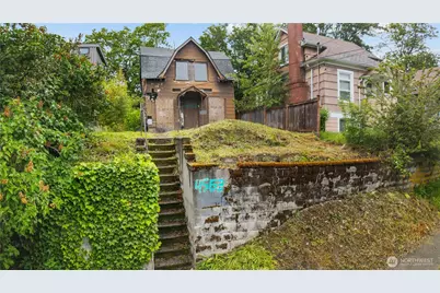4563 33rd Avenue S, Seattle, WA 98118 - Photo 1