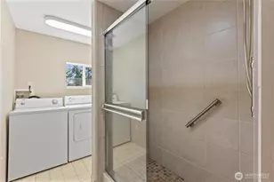 7700 196th St SW, Edmonds, WA 98026 - Photo 17