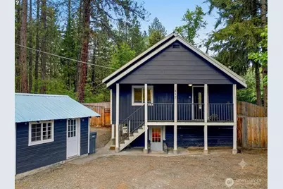 417 W 2nd Street, Cle Elum, WA 98922 - Photo 1
