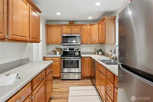 804 Lynnwood Ave NE, Renton, WA 98056 - Photo 9