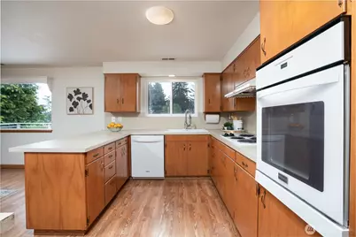1045 Sunrise Lane, Fircrest, WA 98466 - Photo 13