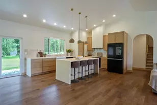 312 Little Valley Ln, Castle Rock, WA 98611 - Photo 5