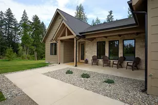 312 Little Valley Ln, Castle Rock, WA 98611 - Photo 3
